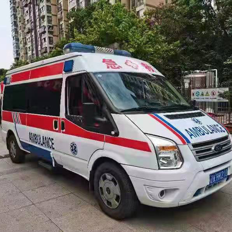 金波乡长途救护车护送病人返乡
